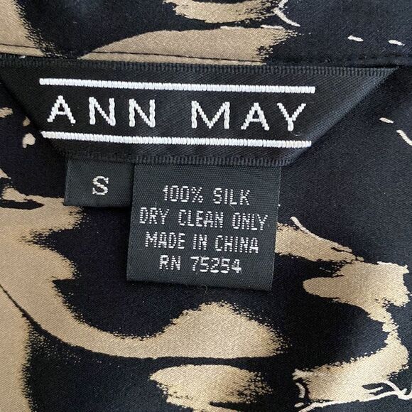 Ann May 100% silk bear print long sleeve blouse top size S - Picture 7 of 9
